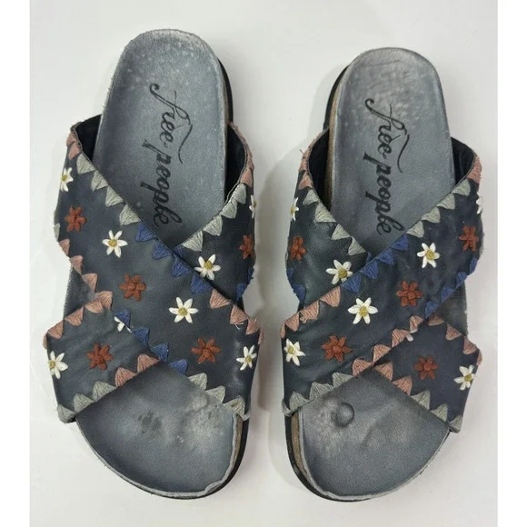 Free People Wildflowers Embroidered Floral Sandals Blue Slides Size 38 US 7.5 - Picture 3 of 11